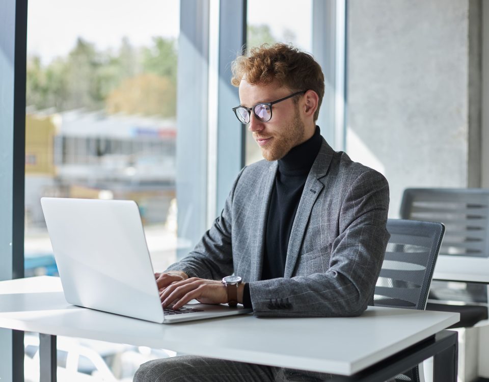 Sponsorship Rules for French Employees Applying for a Saudi Work Visa